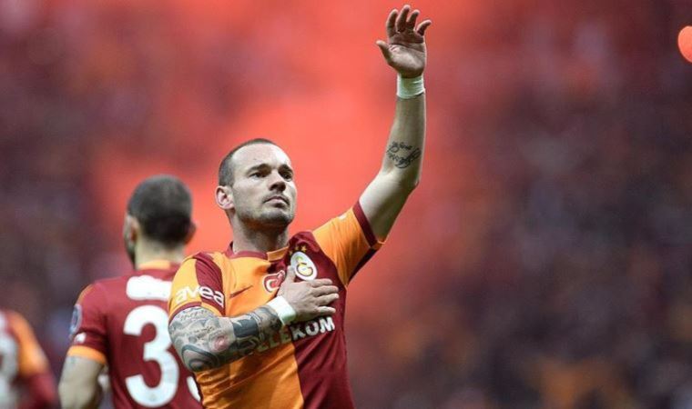 Wesley Sneijder antrenörlük kursuna devam etmeyeceğini açıkladı