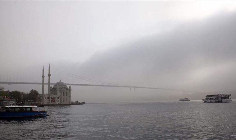 İstanbul Boğazı sis nedeniyle gemi trafiğine kapatıldı