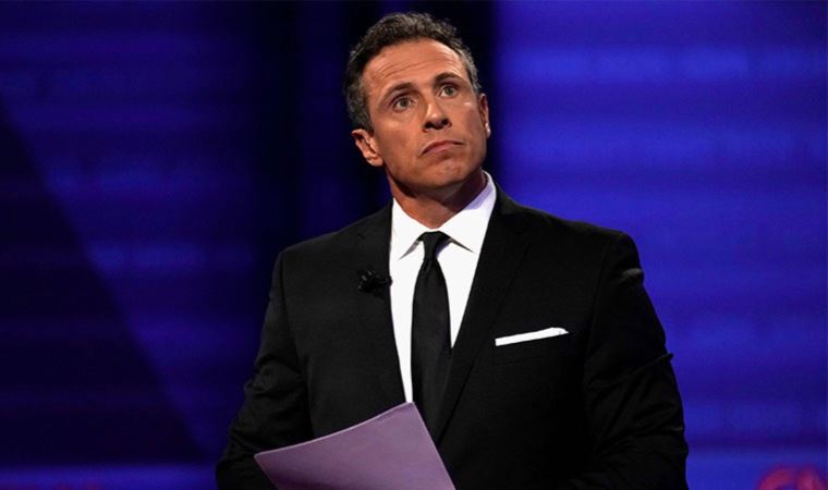 CNN, abisi hakkındaki cinsel taciz suçlamalarına karışan Chris Cuomo'yu ekrandan aldı