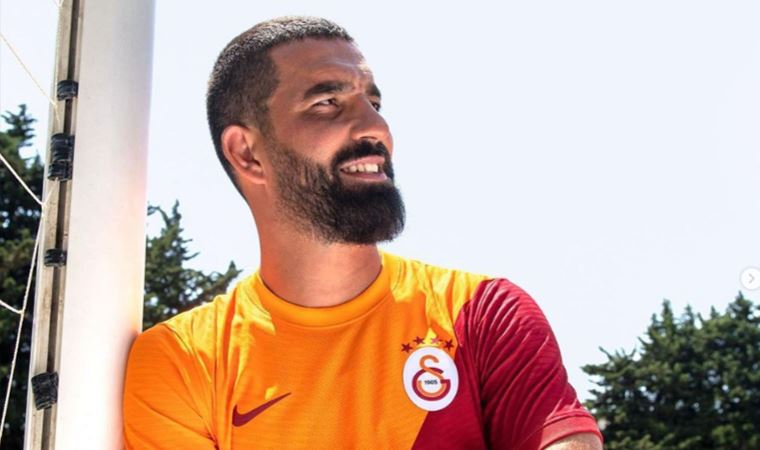 Arda Turan'dan galibiyet paylaşımı