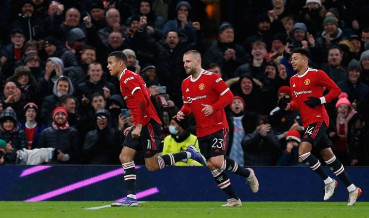 Brentford-Manchester United maçı koronavirüs nedeniyle ertelendi