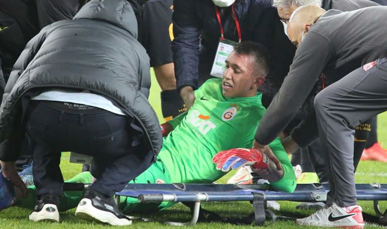 Galatasaray çalışmalara başladı! Muslera yerine dört aday...