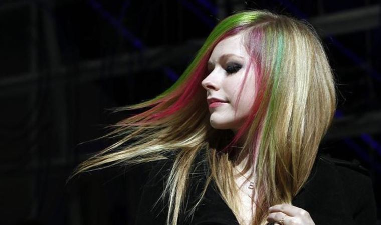 Avril Lavigne duyurdu: 20 yıllık şarkının filmi geliyor