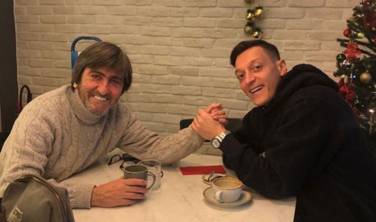 Rıdvan Dilmen'den Mesut Özil paylaşımı