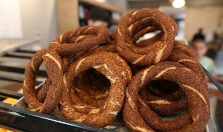 Bursa’da 100 gram simit 3 lira oldu