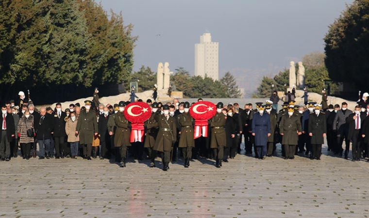 İkinci Cumhurbaşkanı İsmet İnönü vefatının 48. yılında mezarı başında anıldı