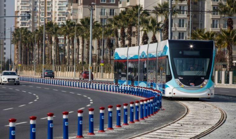 İzmir’de sağlıkçılar için 'ücretsiz ulaşım' kararı