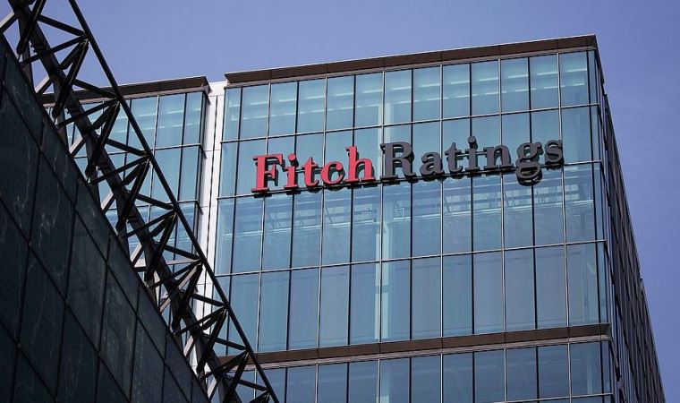 Fitch, Türkiye'nin kredi notu görünümünü ‘negatif’e düşürdü