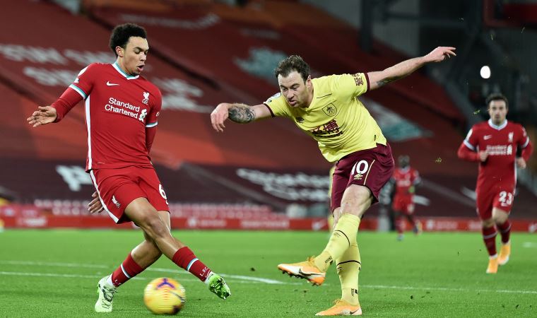 Liverpool aradığı stoperi buldu!