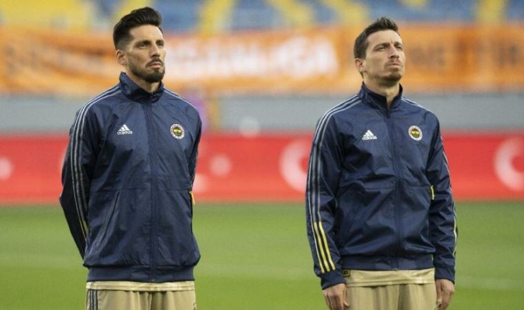 Fenerbahçe'nin kayıp ikilisi: Sosa-Mert Hakan