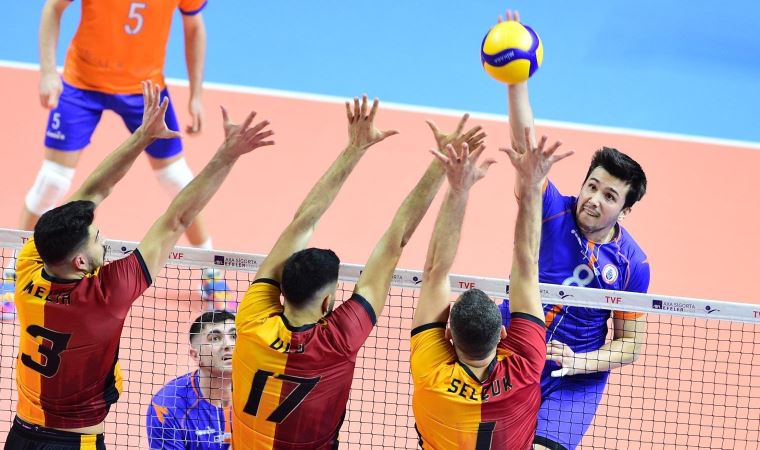 Voleybolda Galatasaray İBBSK'yı zor yendi