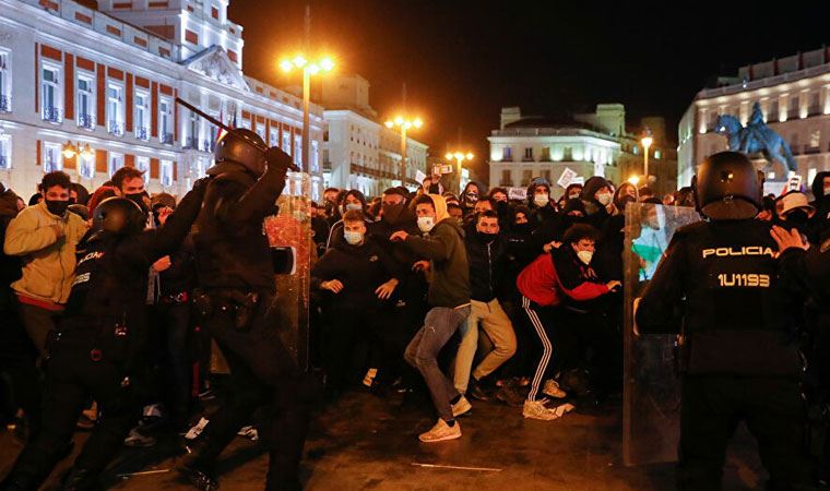 İspanya'daki gösterilerde 44 kişi gözaltına alındı