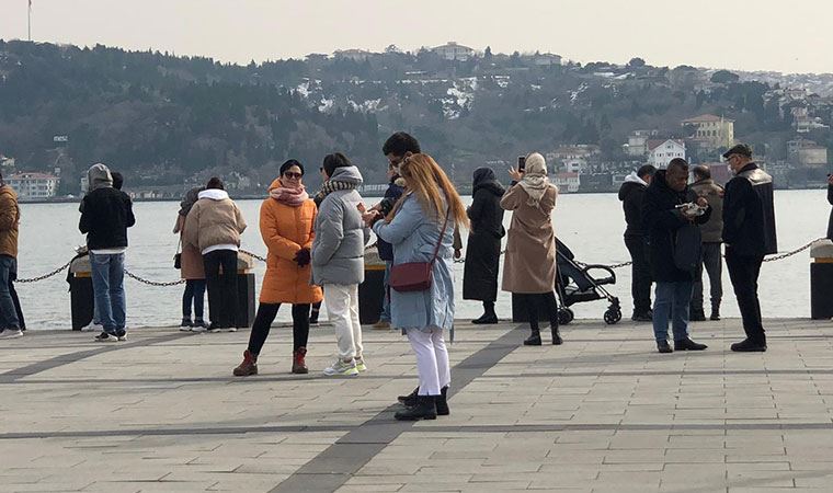 Hafta sonu kısıtlamasında Ortaköy'de dikkat çeken kalabalık