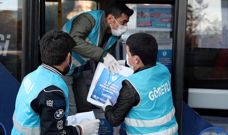 Merkezefendi Belediyesi'nden esnaf ve müzisyenlere gıda kolisi desteği