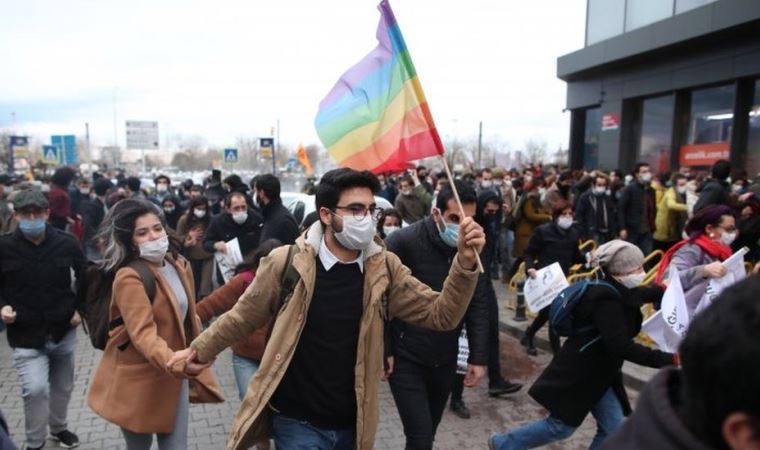 Boğaziçi Üniversitesi protestoları: Hedef gösterilen LGBTİ+ topluluğu artan nefret söylemi hakkında ne düşünüyor?