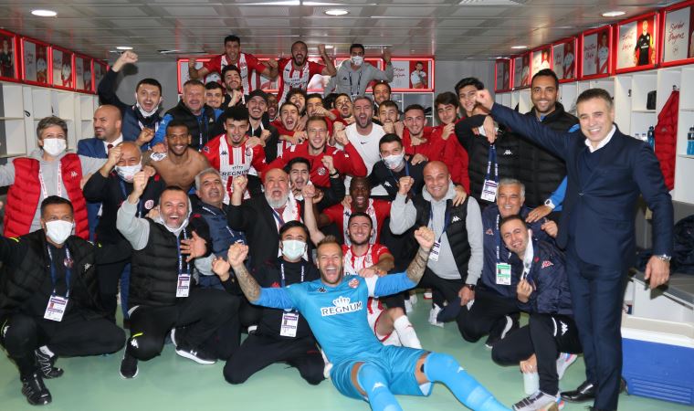 Ersun Yanal'ın Antalyaspor'u yenilmiyor