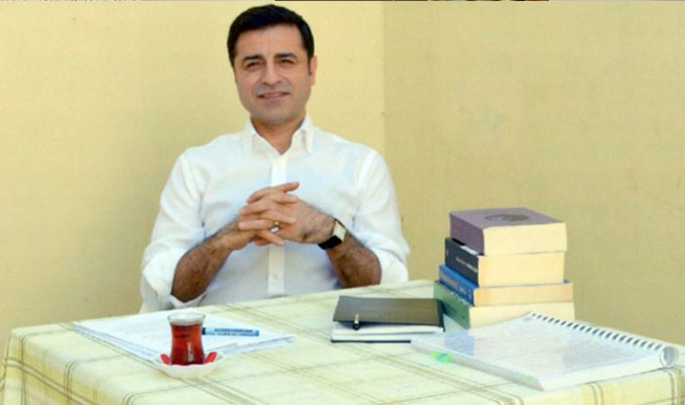 Demirtaş: Muhalefeti bölüp, yargıya müdahale ederek seçimleri hileli şekilde kazanmak istiyorlar