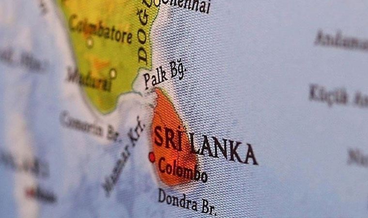 Sri Lanka'da bir kız çocuğu 