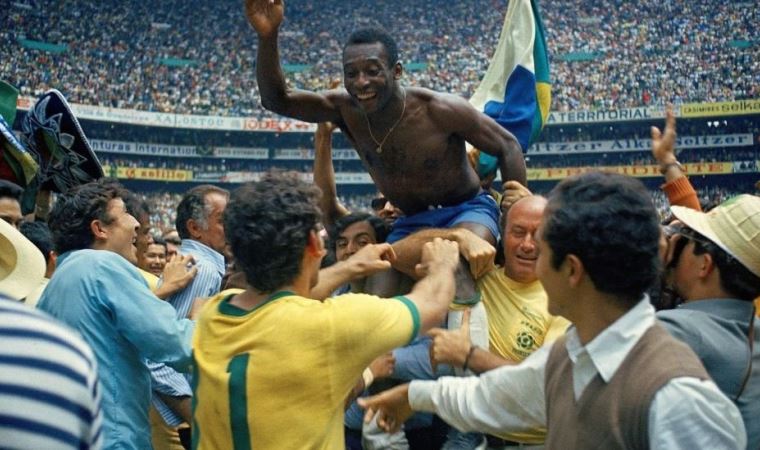 Brezilyalı efsane Pele’nin adı Maracana’ya veriliyor