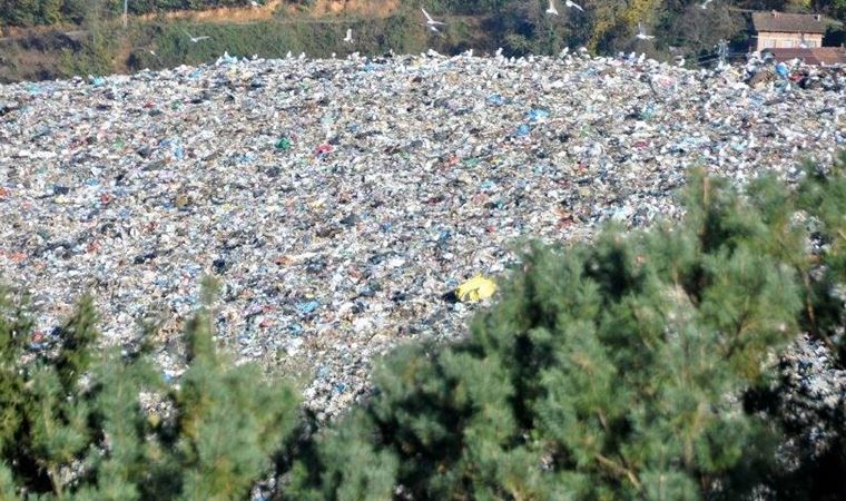 Doluluk seviyesine ulaşan çöp tesisinde 'patlama' ve 'sızıntı' tedirginliği