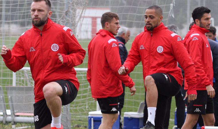 Antalyaspor'da hedef, 21 yıl sonra Türkiye Kupası'nda final