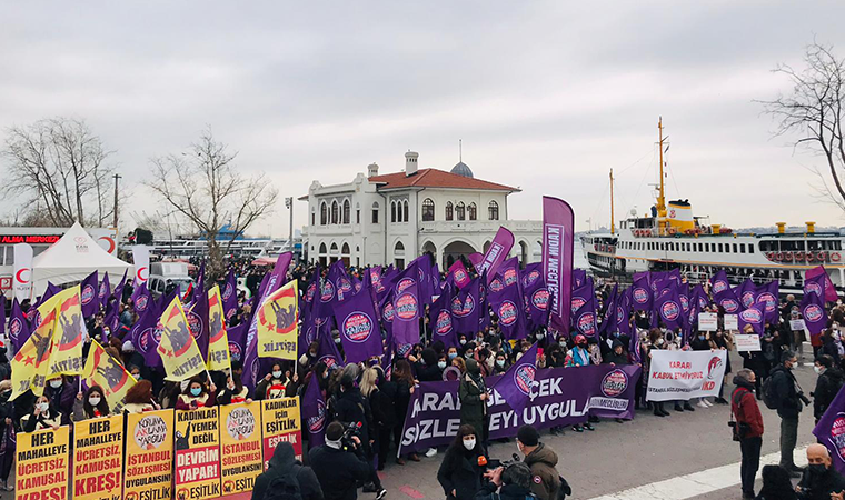 Kadınlar, İstanbul Sözleşmesi için meydanlarda: Kararı geri çekin!