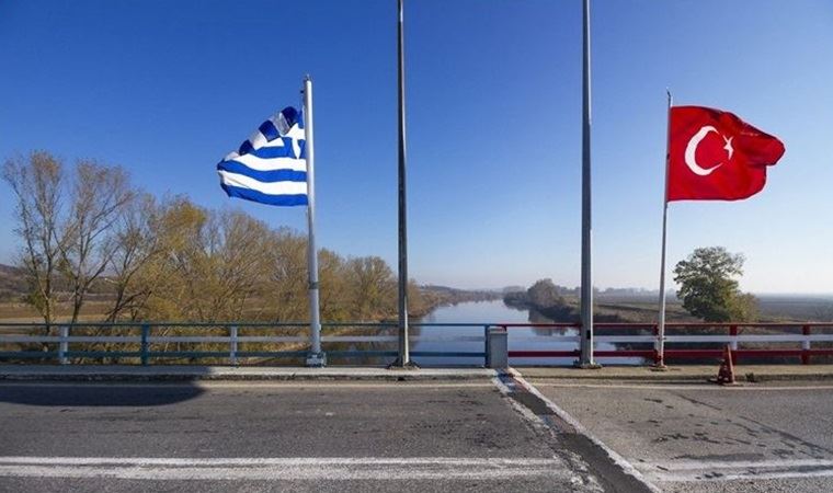 Edirne'de sınırda yakalanan 3 FETÖ şüphelisi gözaltına alındı