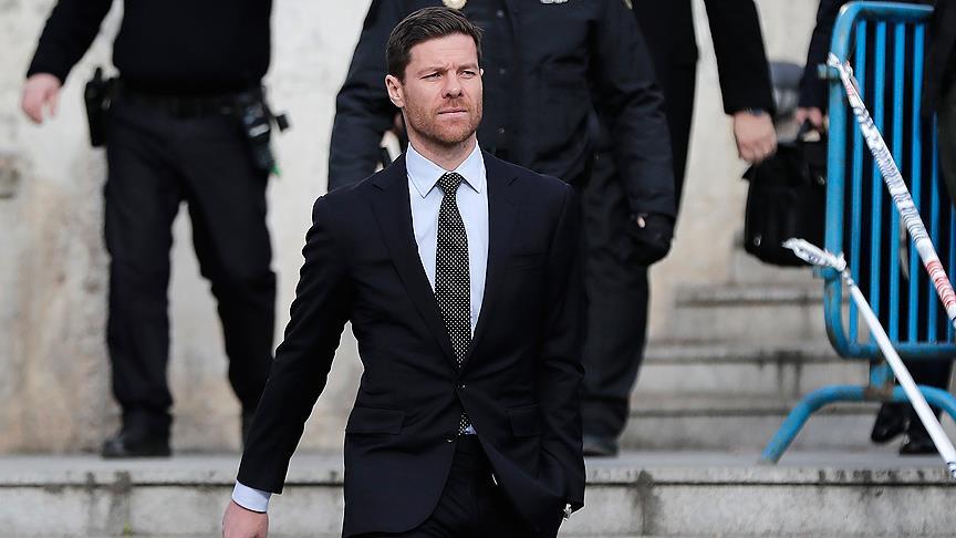 Gladbach’ta Xabi Alonso sesleri