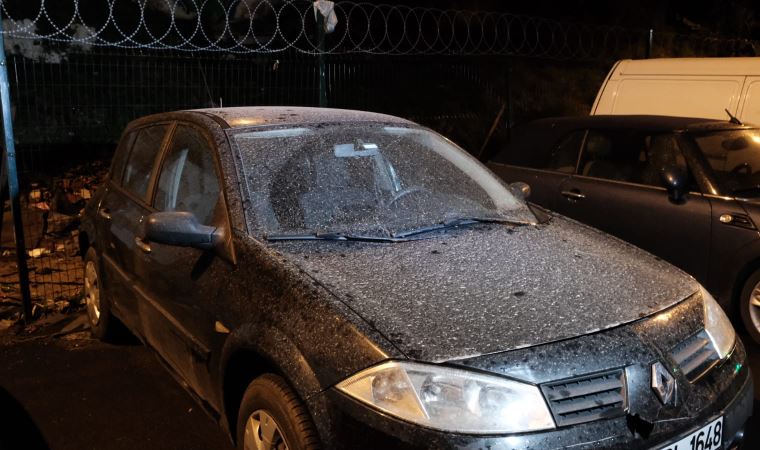 İstanbul'da gece çamur yağdı, sürücüler soluğu oto yıkamacılarda aldı