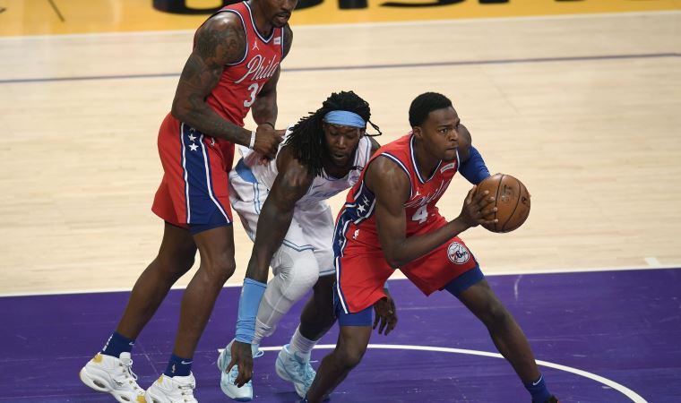 NBA'de Lakers'ı mağlup eden 76ers, 4'te 4 yaptı