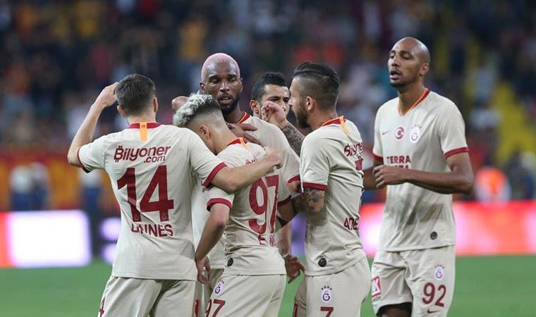 Galatasaraylı Babel şarkı çıkarıyor: 'Young Champ'