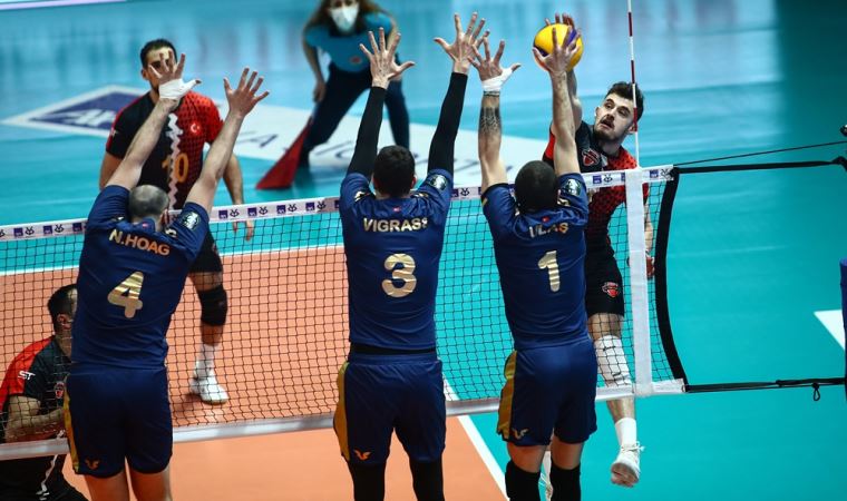 Kupa Voley’de ilk finalist Spor Toto; Fenerbahçe'yi elediler