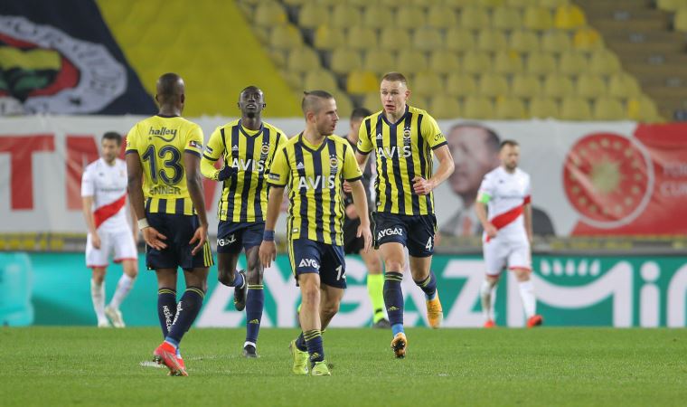 Fenerbahçe Kadıköy'de yine kazanamadı