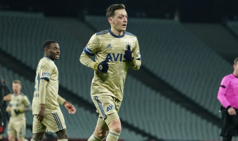 Fenerbahçeli Mesut Özil'in sakatlığı ile ilgili üzücü açıklama