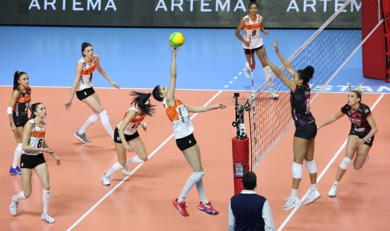 Eczacıbaşı VitrA, çeyrek finalde elendi