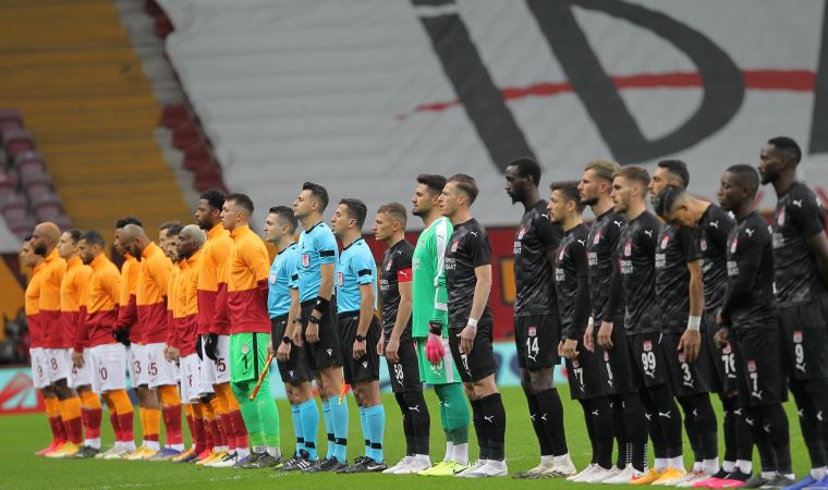 Galatasaray Belhanda'yı kaybetti!