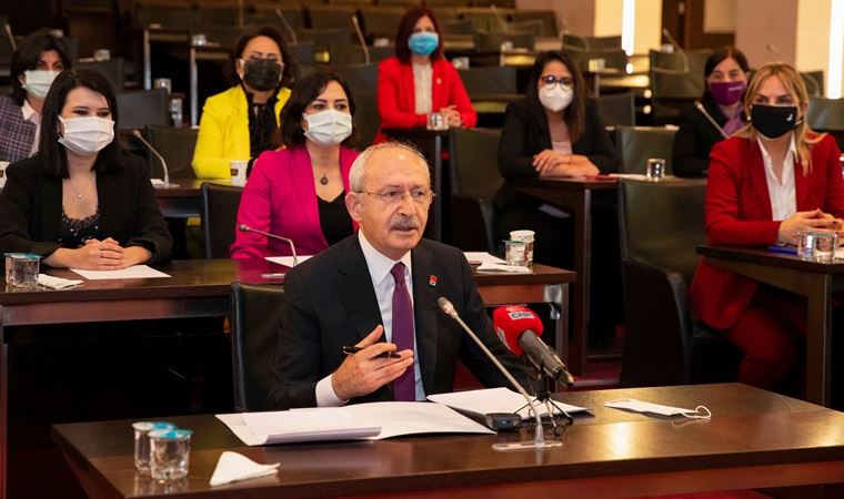 CHP lideri Kemal Kılıçdaroğlu'ndan 8 Mart'ta anlamlı imza