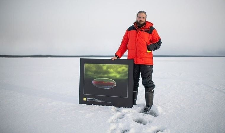 Rusya’da buz tutan denizin altında fotoğraf sergisi