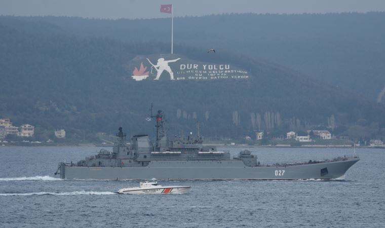 Rus savaş gemileri peş peşe Çanakkale Boğazı’ndan geçti (16.04.2021)