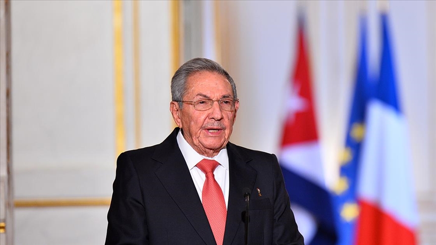 Raul Castro, Küba Komünist Partisi Genel Sekreterliği görevinden istifa etti