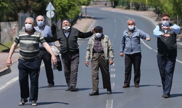 Bakanlık açıkladı: Türkiye'nin dörtte biri yaşlı olacak