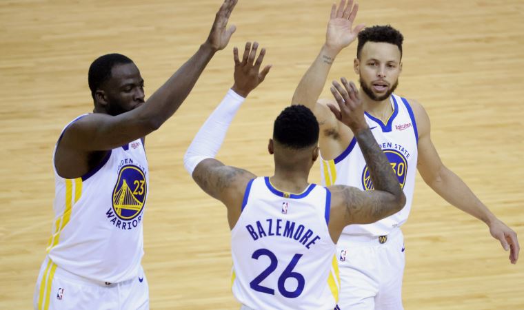 NBA'de Golden State Warriors Stephen Curry ile kazandı