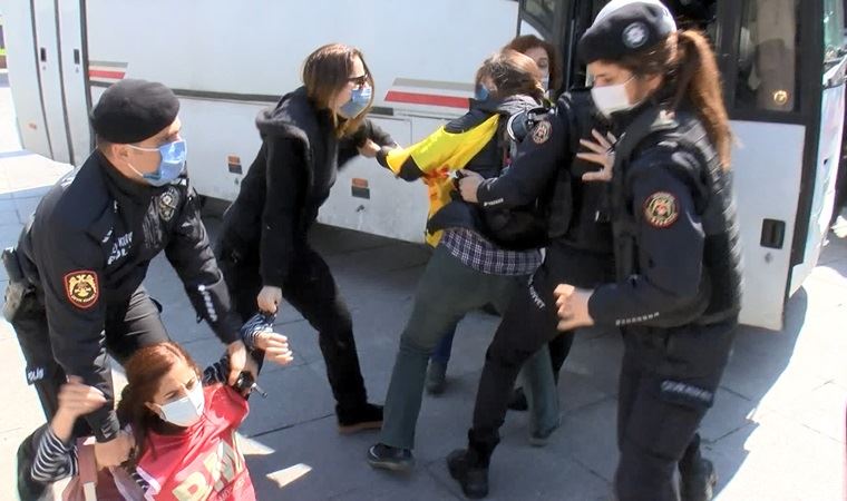 Bakırköy'de 1 Mayıs açıklaması için toplananlara polis müdahalesi