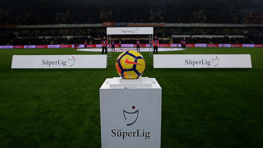 Süper Lig’de zirve yarışı karıştı