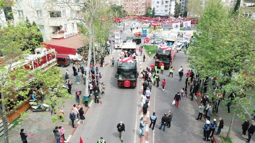 23 Nisan gün boyu çeşitli etkinliklerle kutlandı