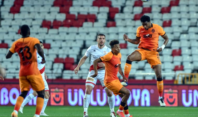 Galatasaraylı Donk'tan şampiyonluk mesajı