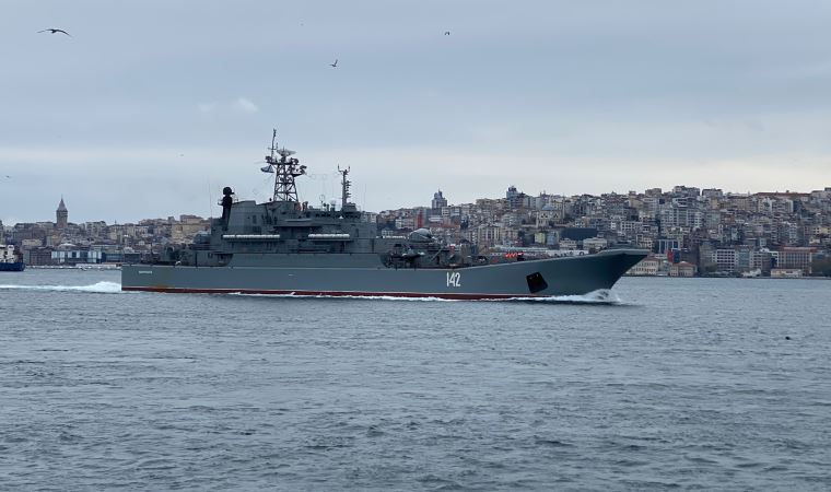 Rus Savaş Gemisi İstanbul Boğazı'ndan geçti (25.04.2021)