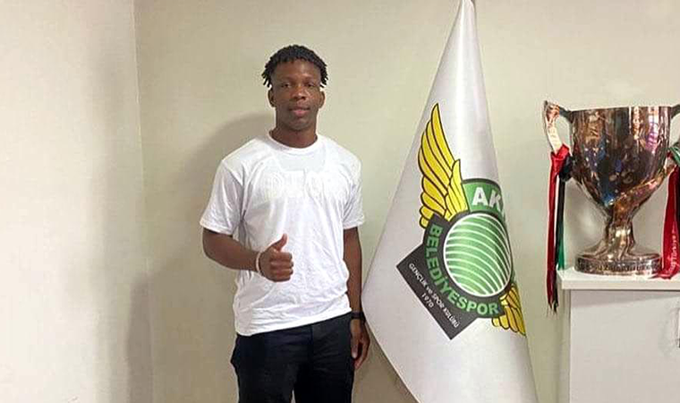 Akhisarspor'dan Onyebueke açıklaması!