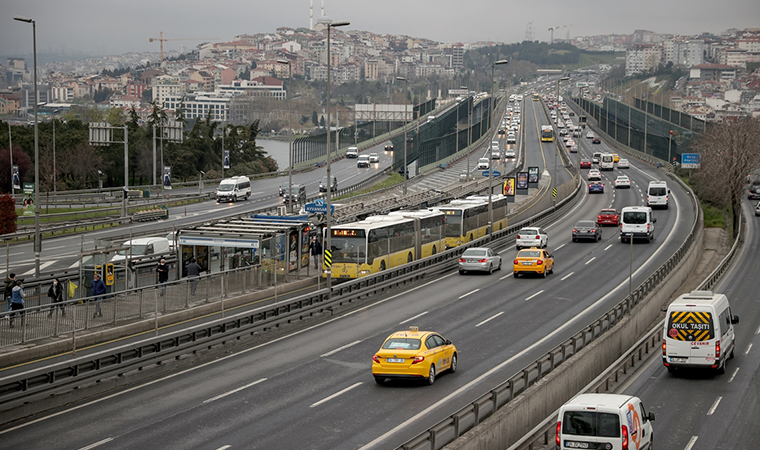 İstanbul'da haftanın ilk iş gününde trafik sakin seyrediyor