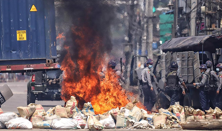 Myanmar'da ordunun protestoculara müdahalesi sonucu ölenlerin sayısı 753'e yükseldi